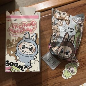 Exciting Macaron Vinyl Face Toy (green grape )